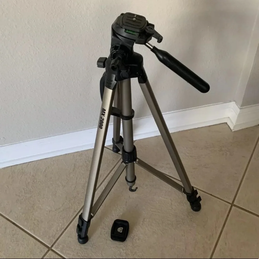 MX 2000 Camera Tripod Full Size 61”